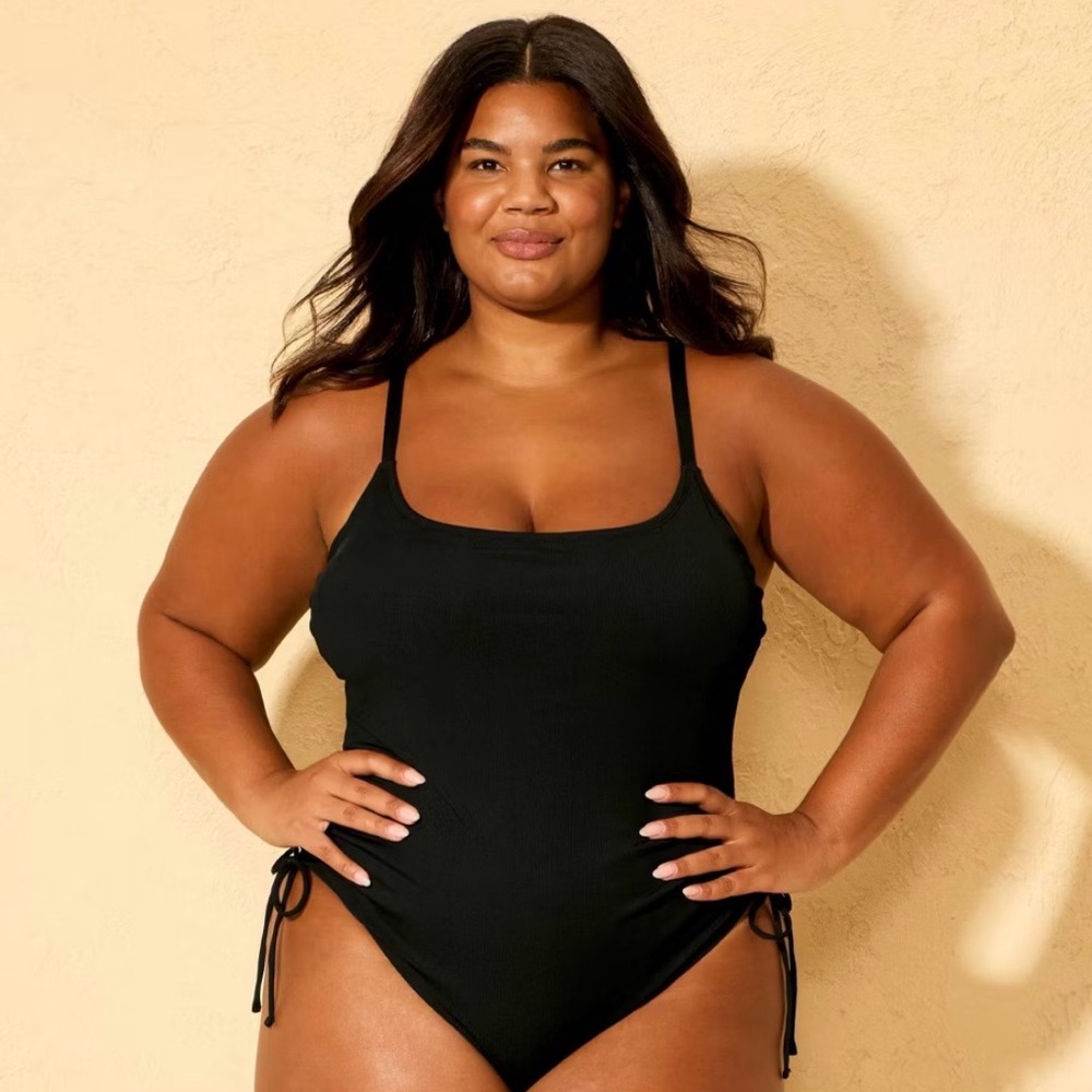 Shade & Shore Black One-Piece Swimsuit